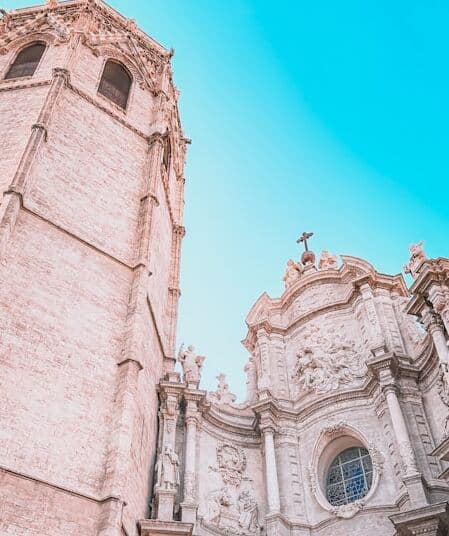 Valencia Cathedral and the Holy Chalice | Valencia&Go